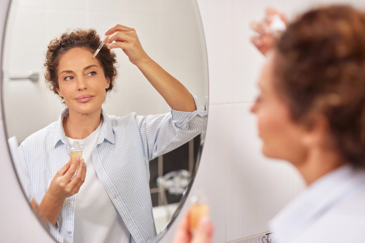 Rosemary Oil in Shampoo, Rinses and Hair Masks: What Works?